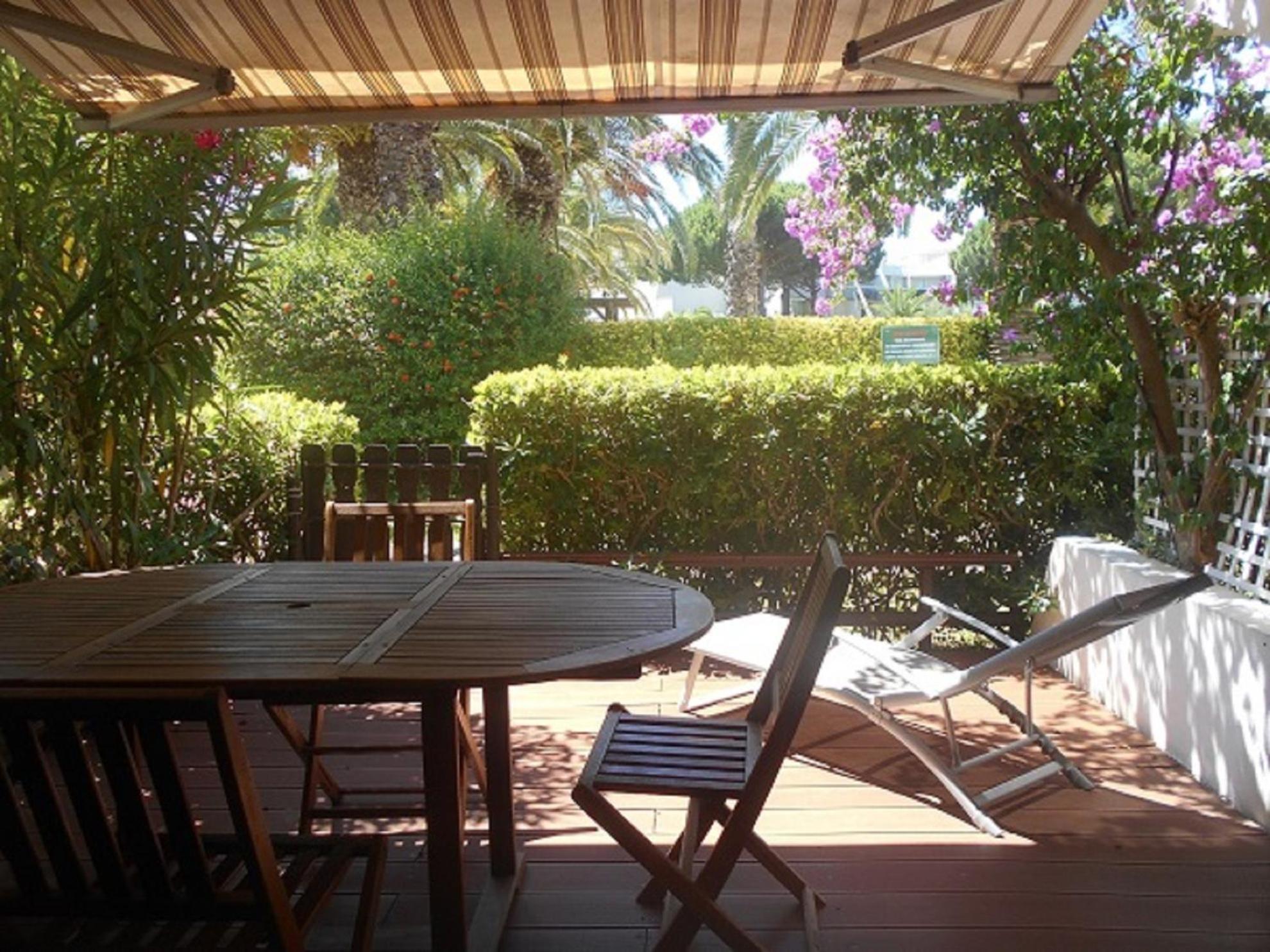 Vittoria Immobilier 6 -Reglement Sur Place - Cheques Vacances Acceptes La Grande-Motte Rom bilde