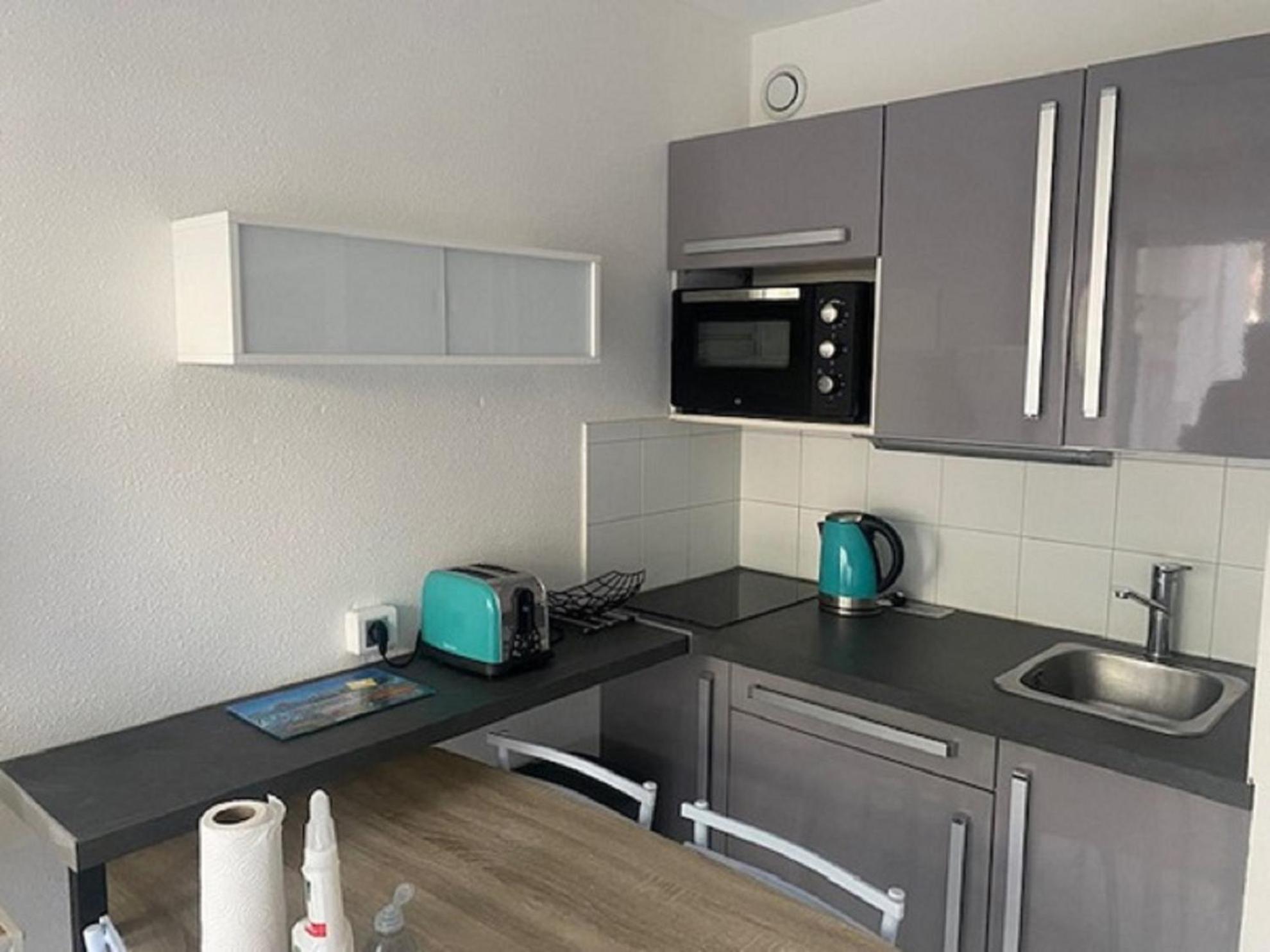 Vittoria Immobilier 6 -Reglement Sur Place - Cheques Vacances Acceptes La Grande-Motte Rom bilde